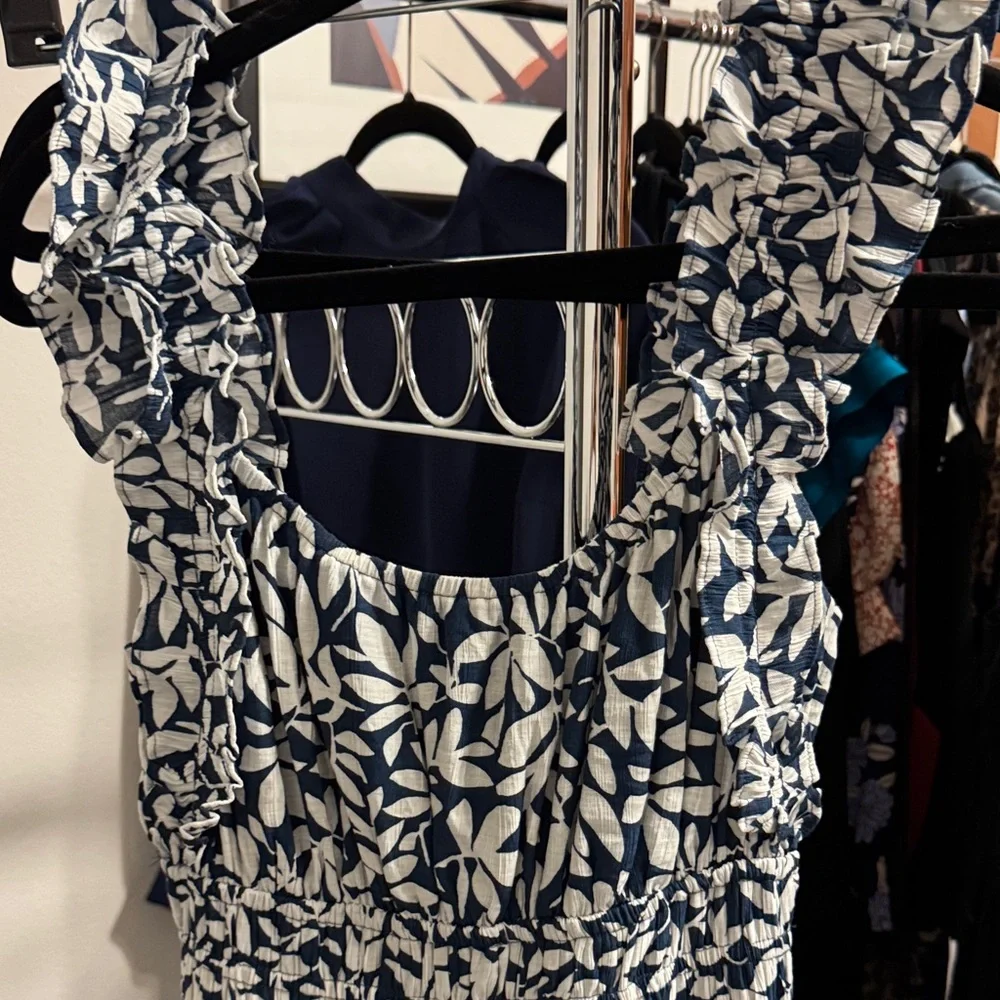 Abercrombie & Fitch Navy and White Leaf Print Maxi Dress - Picture 3 of 3